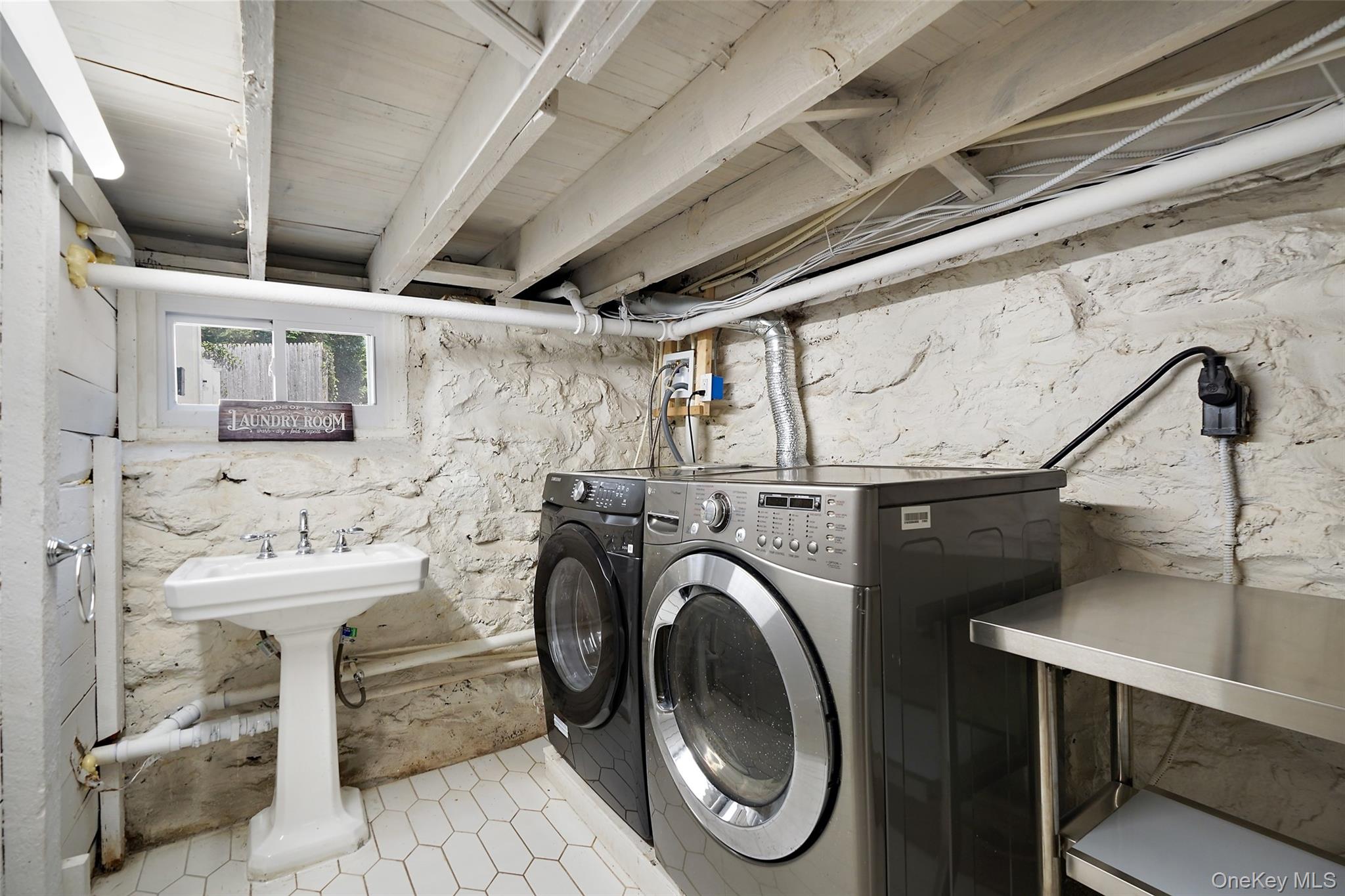 319 Oakland Beach Avenue Property Photo 24