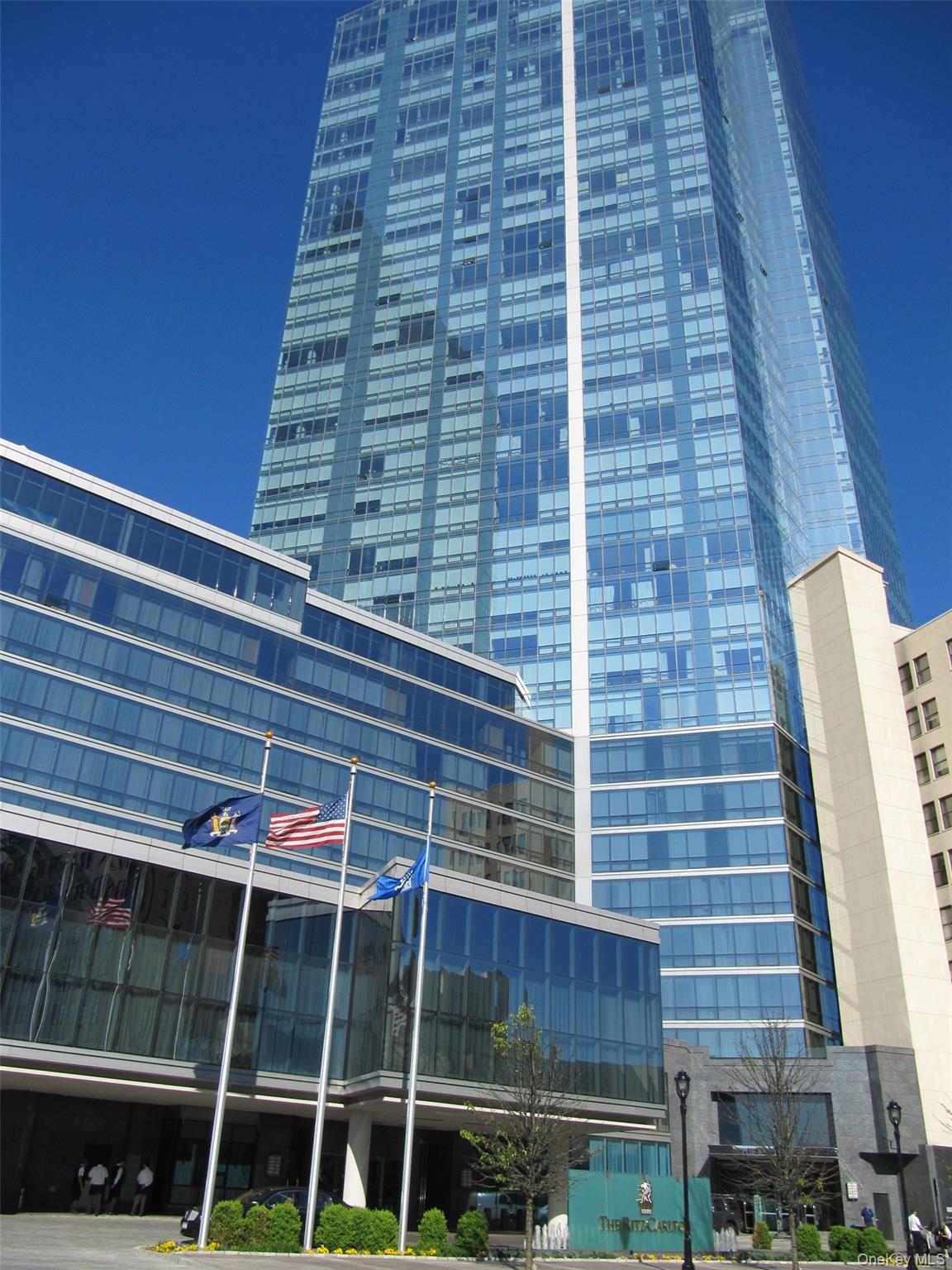 1 Renaissance Square 15d Property Photo 1