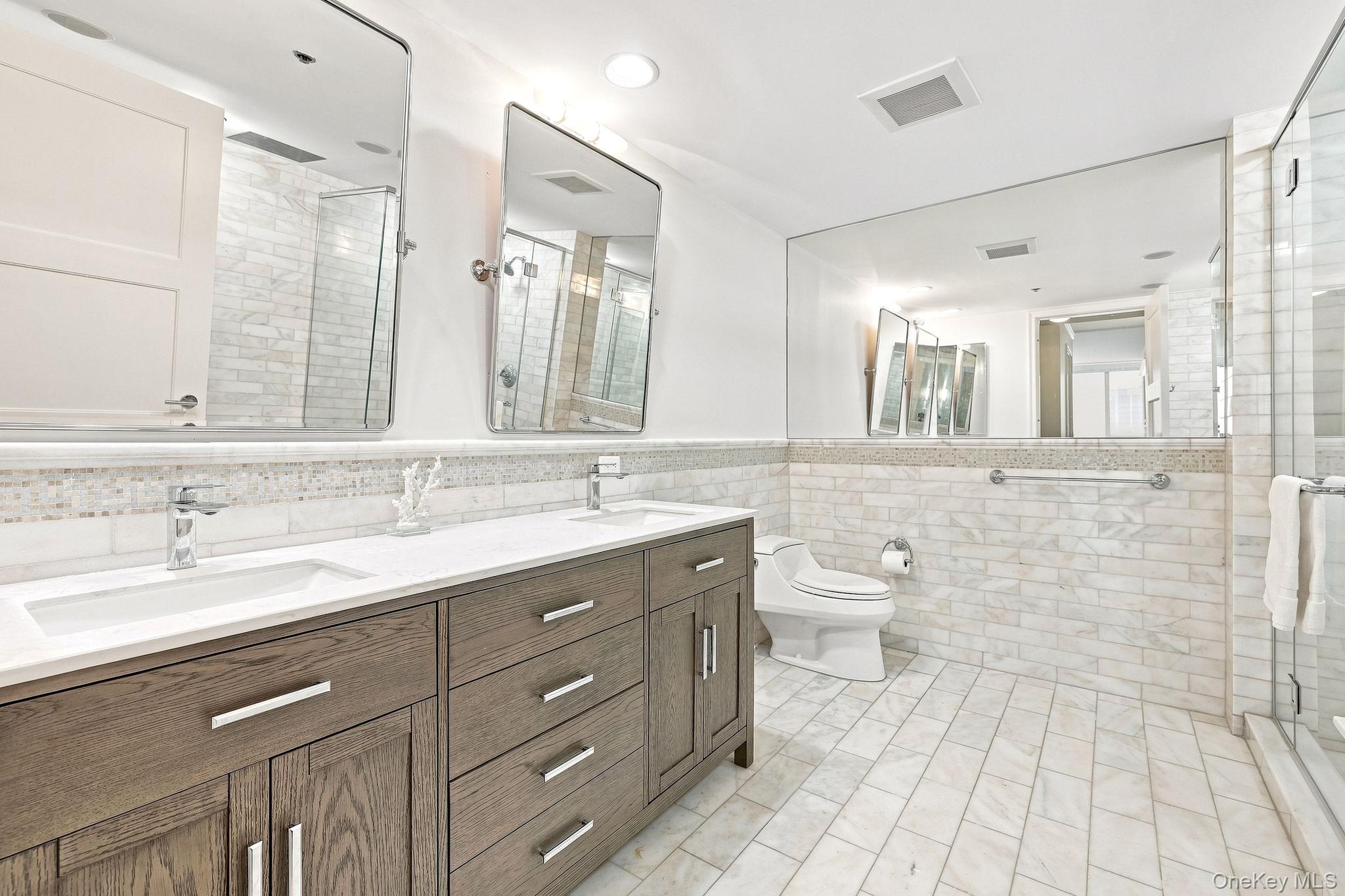 1 Renaissance Square 15d Property Photo 15