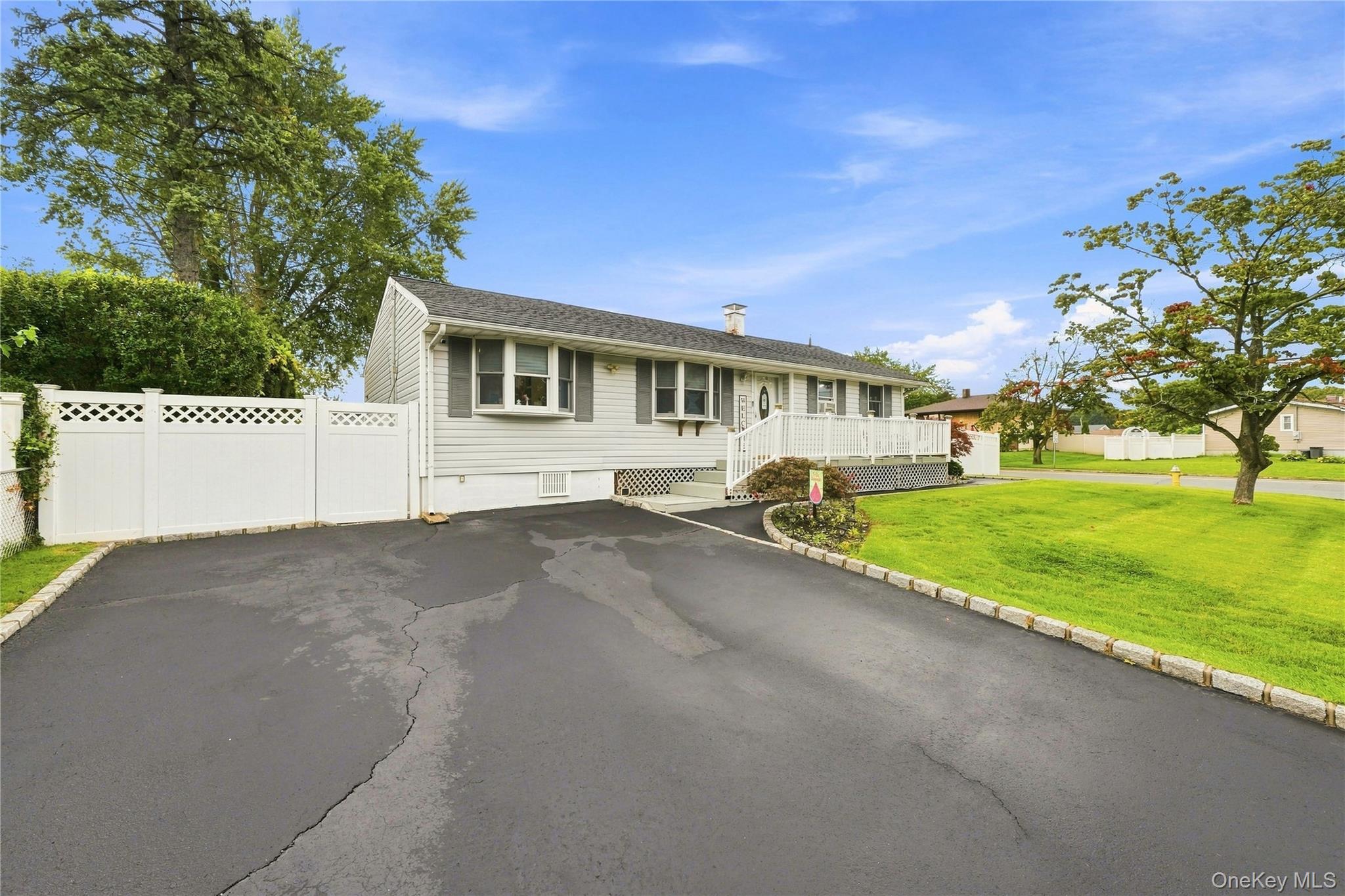 5 Talbot Lane Property Photo 2