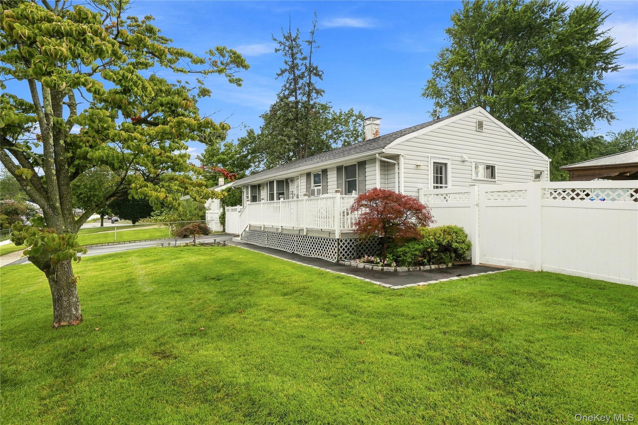5 Talbot Lane Property Photo 3