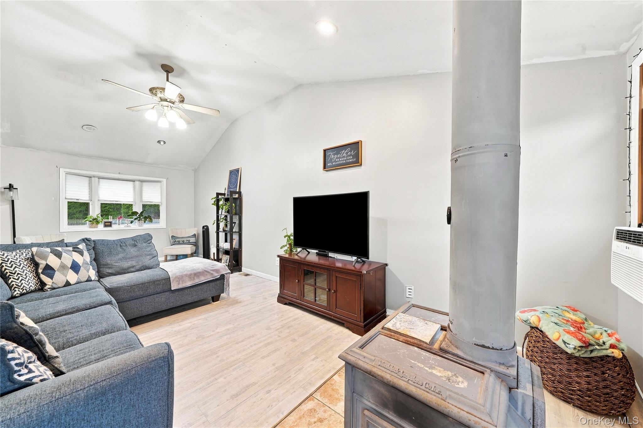 5 Talbot Lane Property Photo 17
