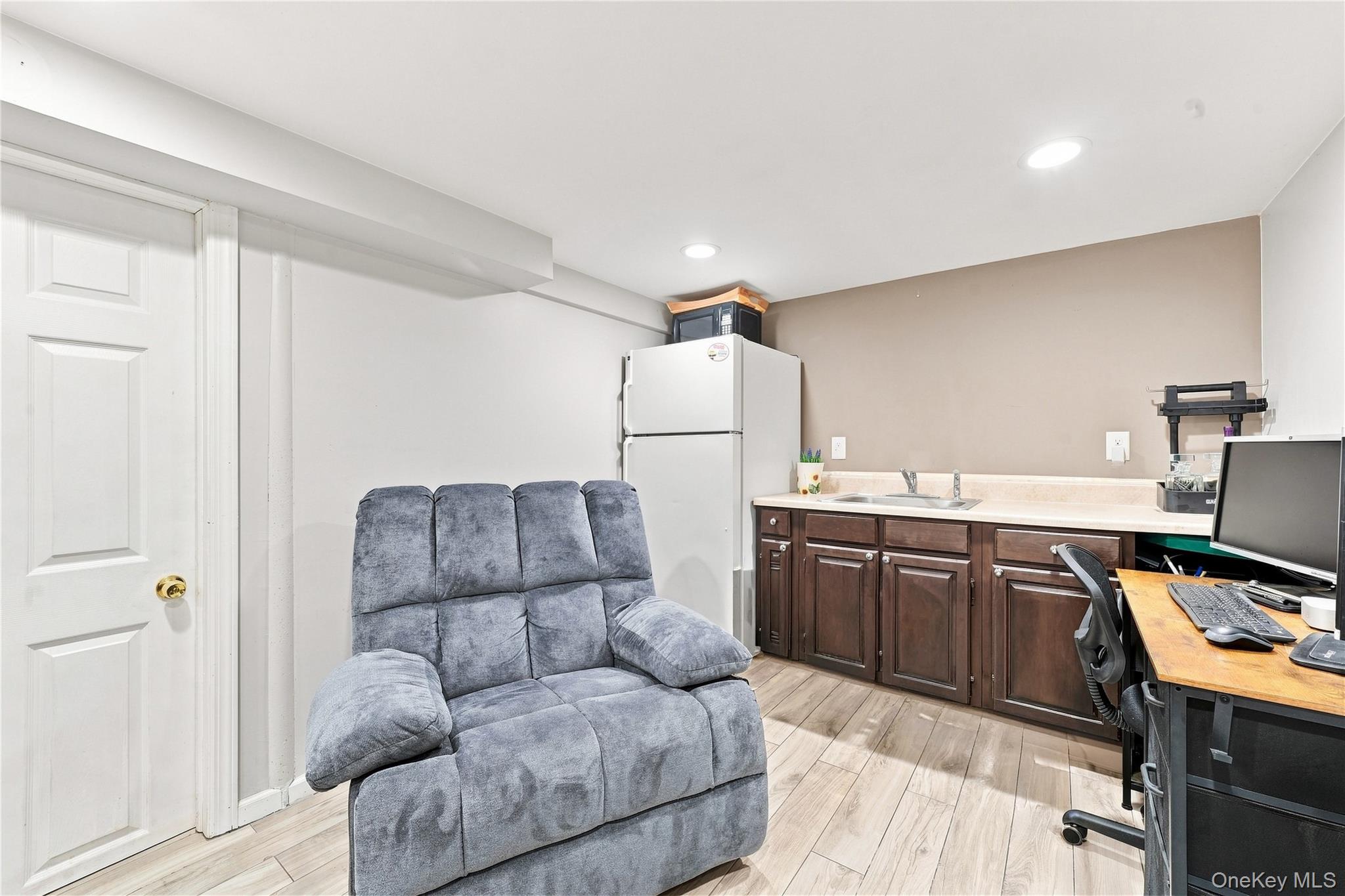 5 Talbot Lane Property Photo 33
