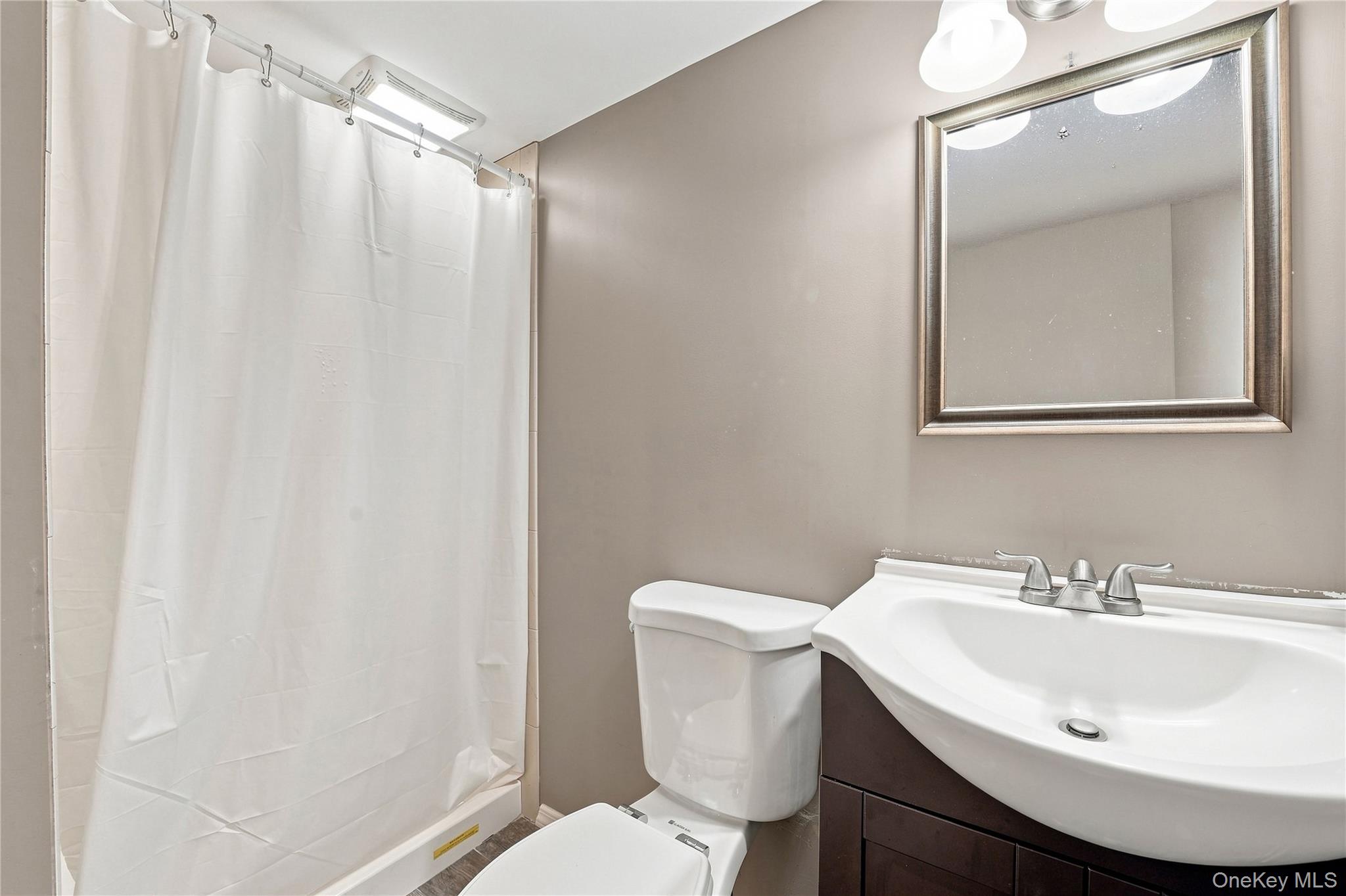 5 Talbot Lane Property Photo 37