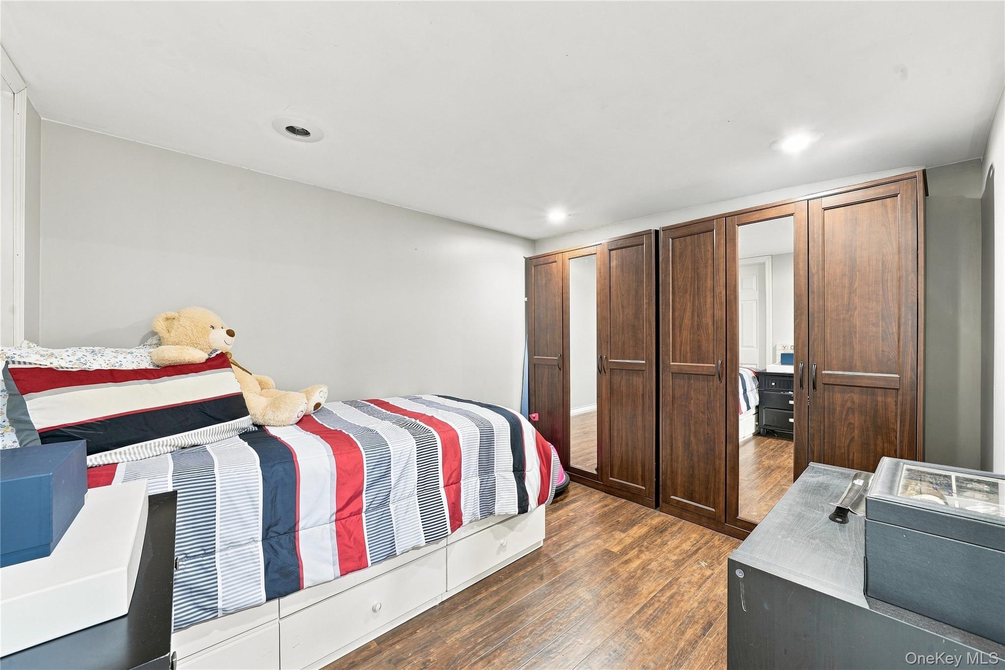 5 Talbot Lane Property Photo 38