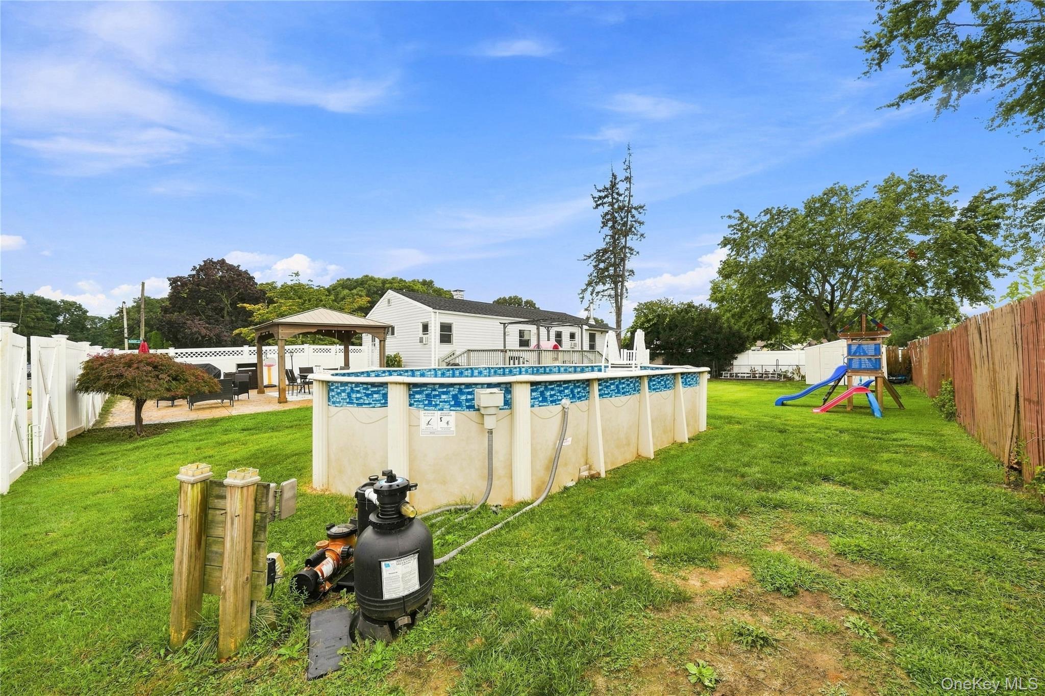 5 Talbot Lane Property Photo 45