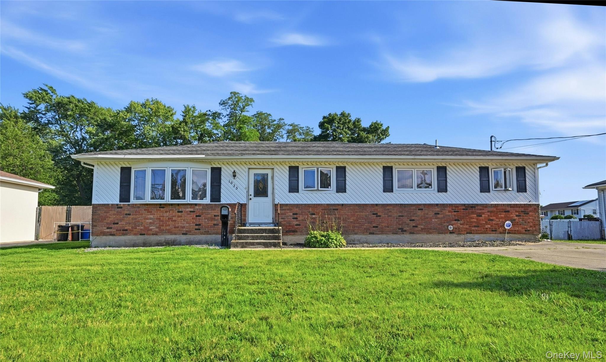 1035 Tooker Avenue Property Photo 2