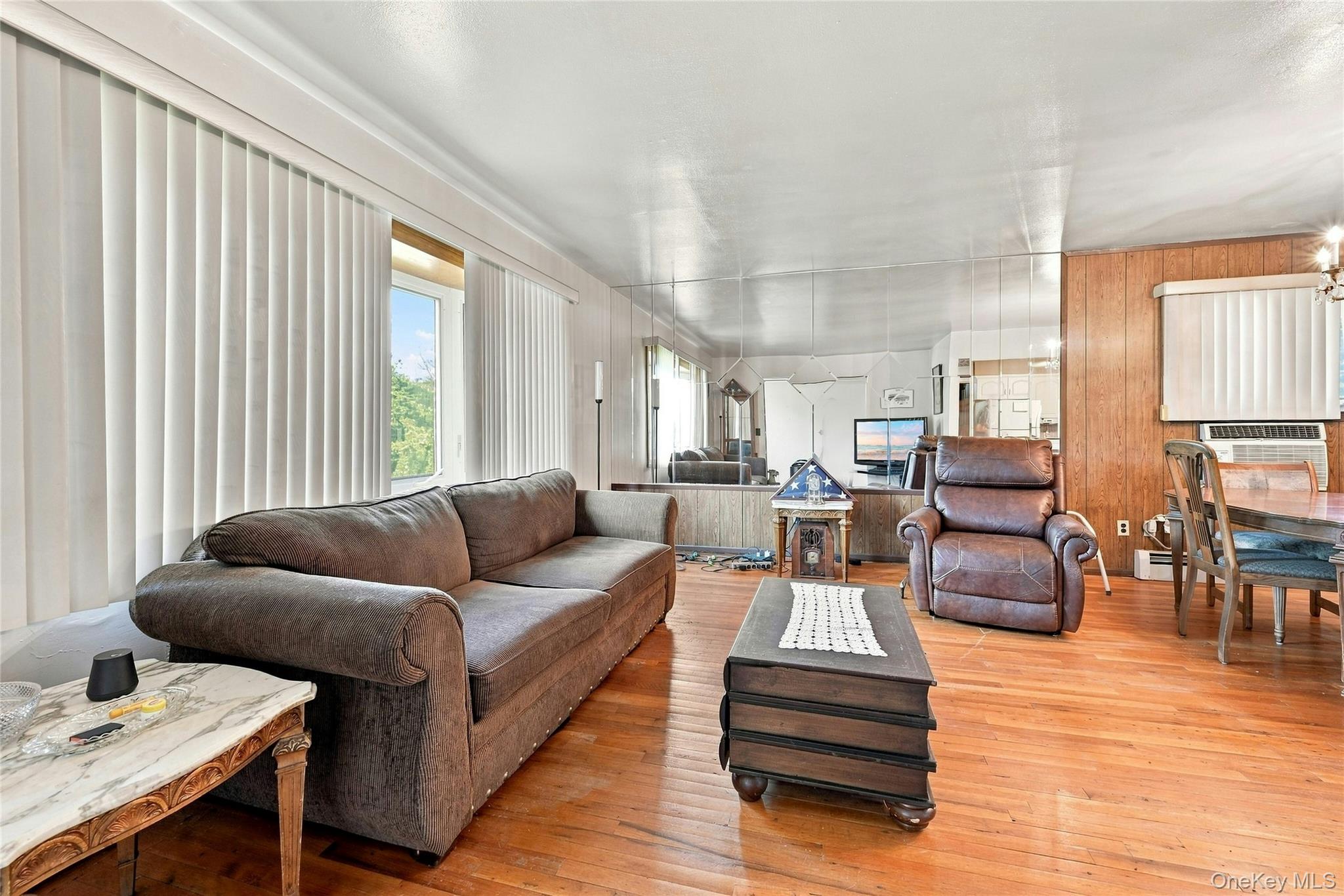 1035 Tooker Avenue Property Photo 11
