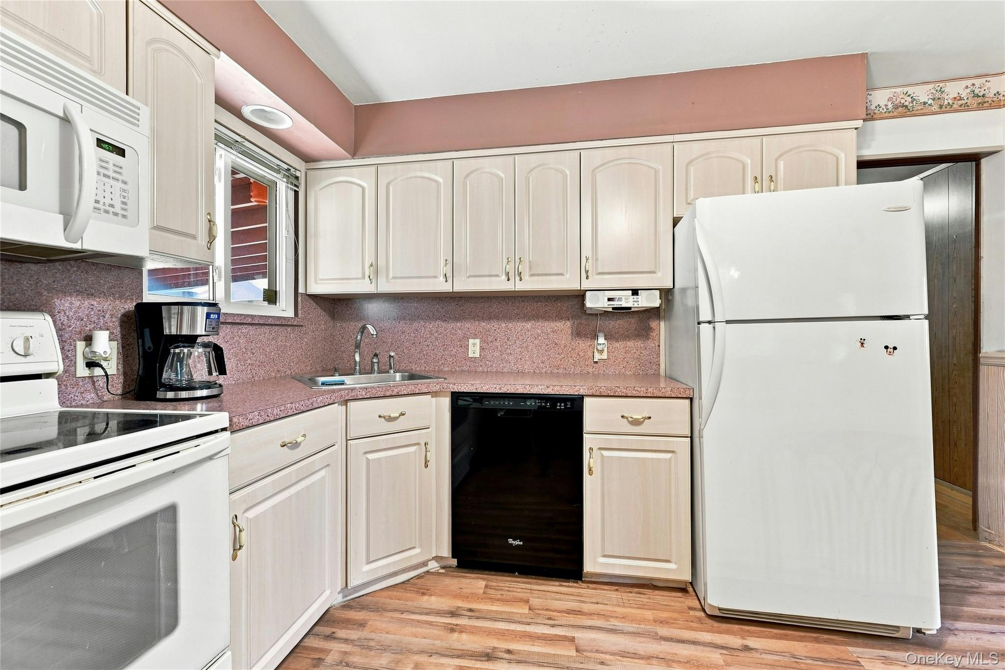 1035 Tooker Avenue Property Photo 16