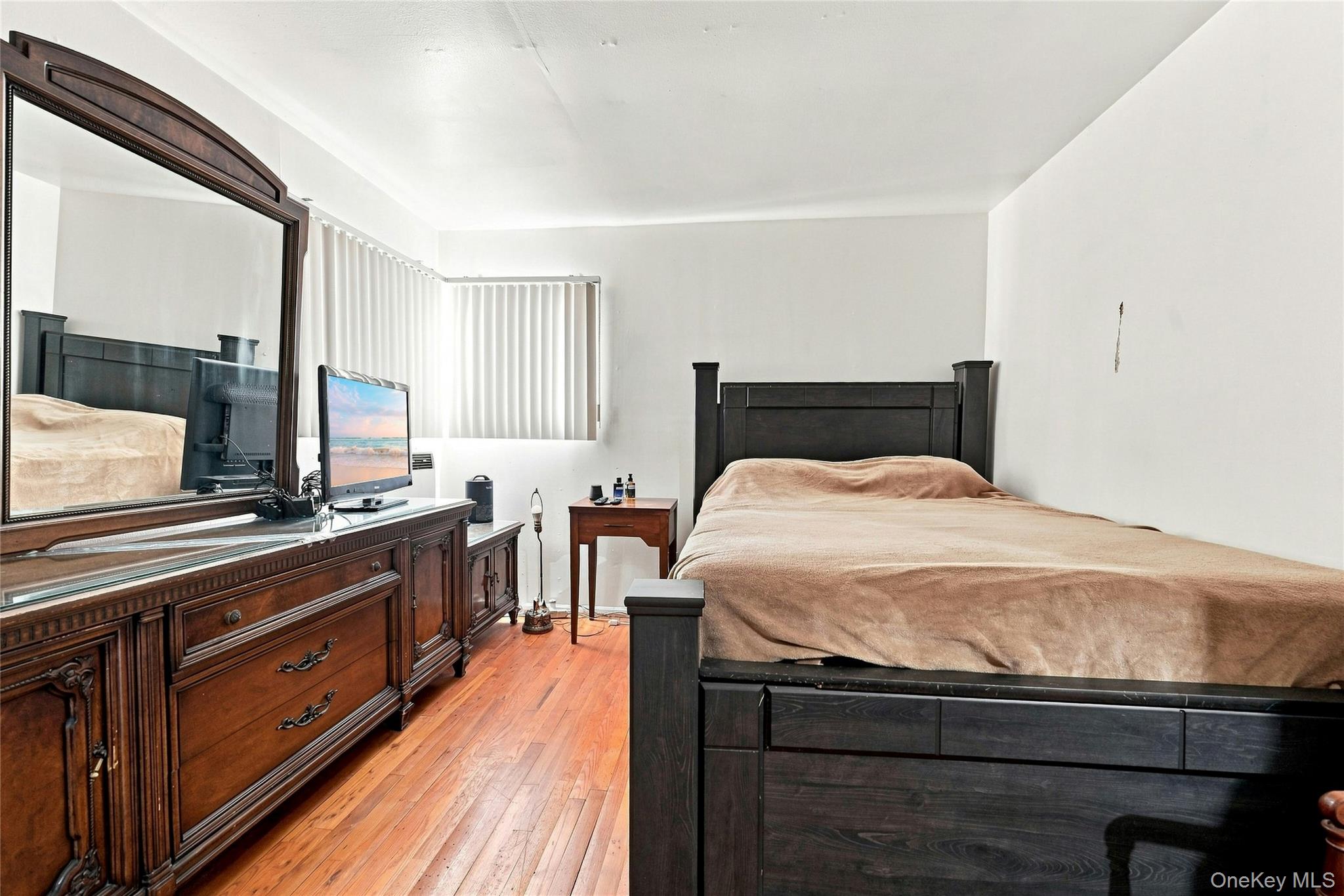 1035 Tooker Avenue Property Photo 19