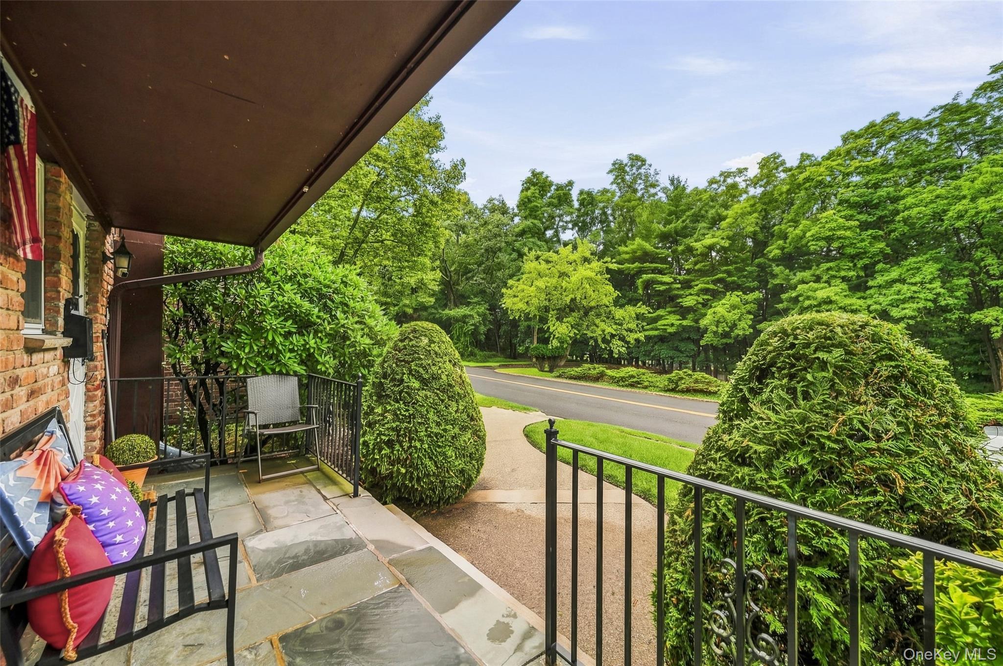 72 Yorkshire Drive Property Photo 5