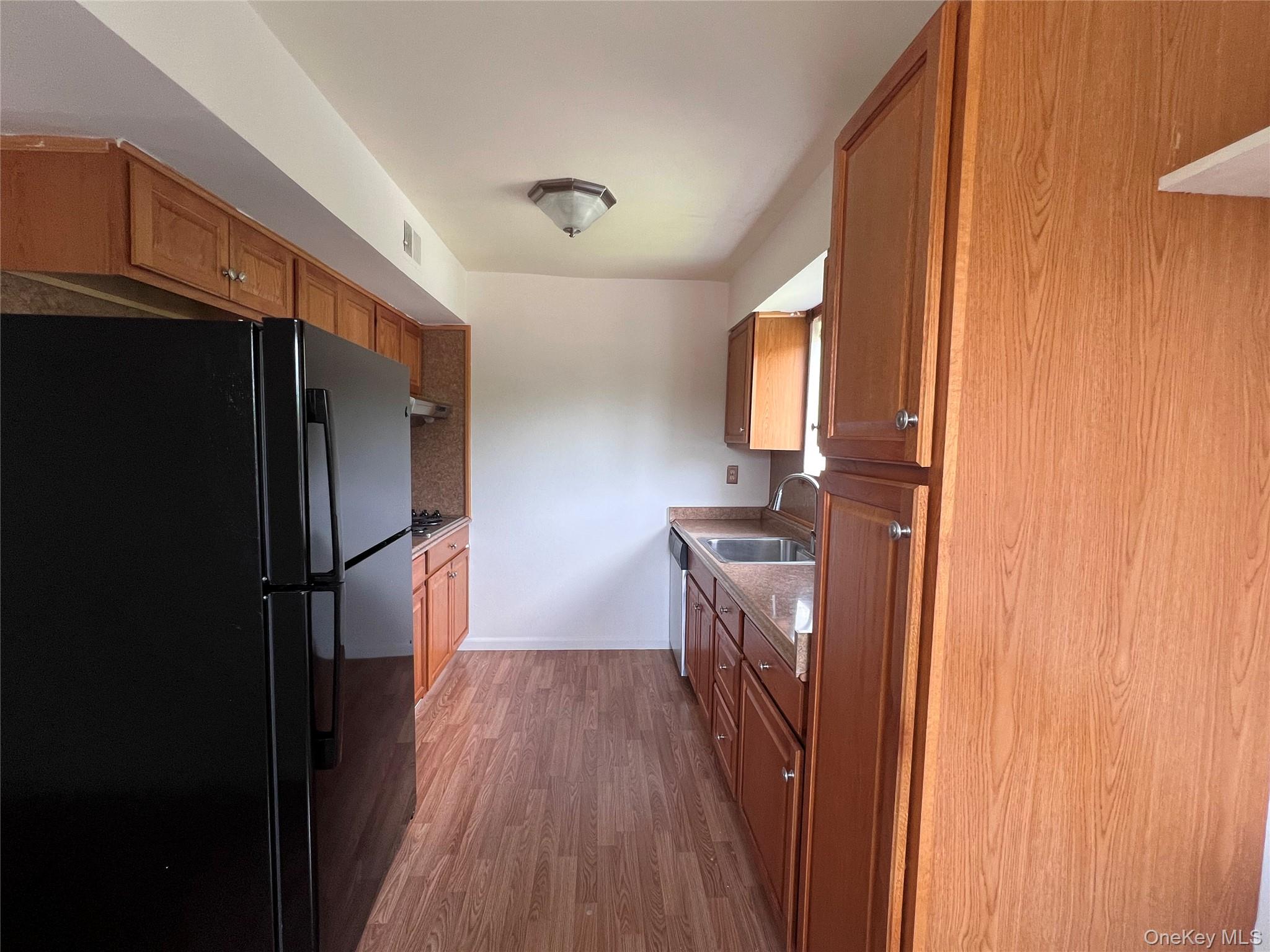 26 Cooper 403 Property Photo 4