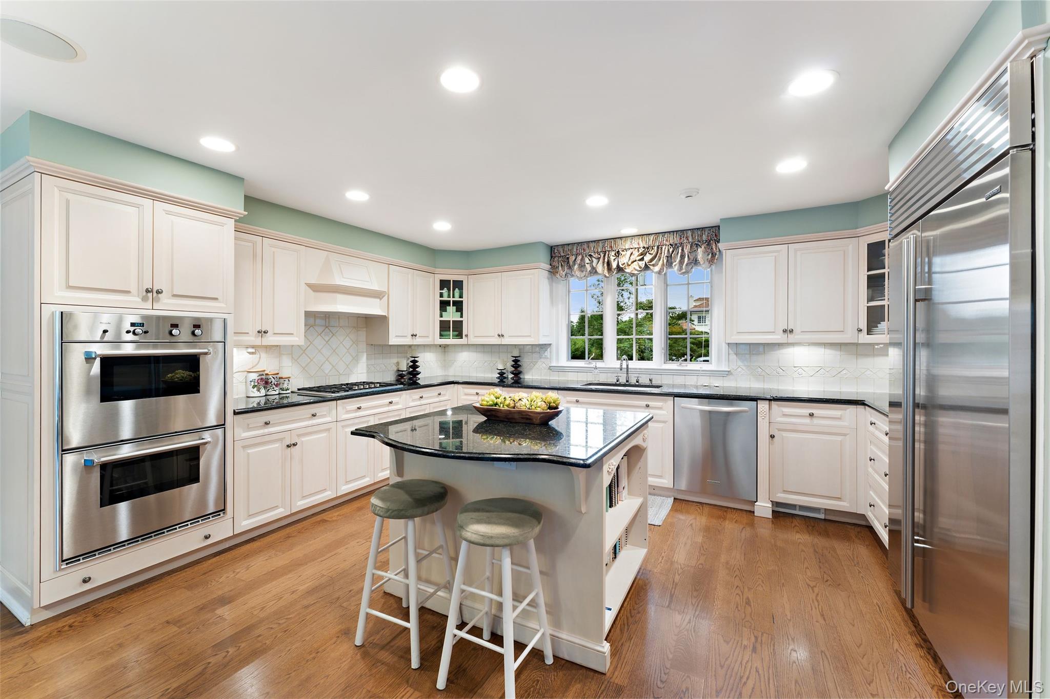15 Sheldrake Road Property Photo 13