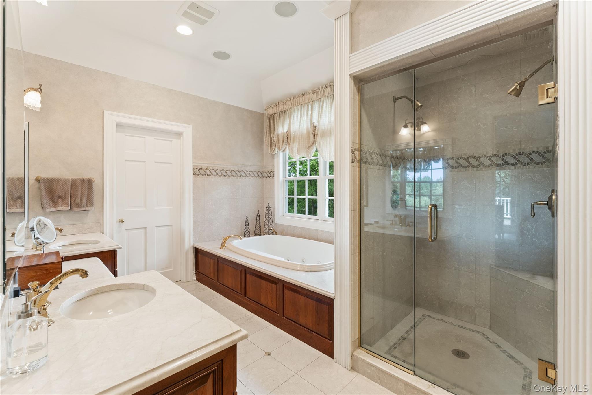 15 Sheldrake Road Property Photo 23