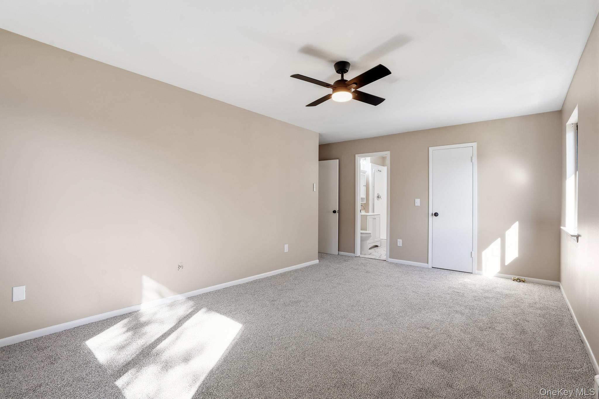 12 Skyline Drive 8 Property Photo 16