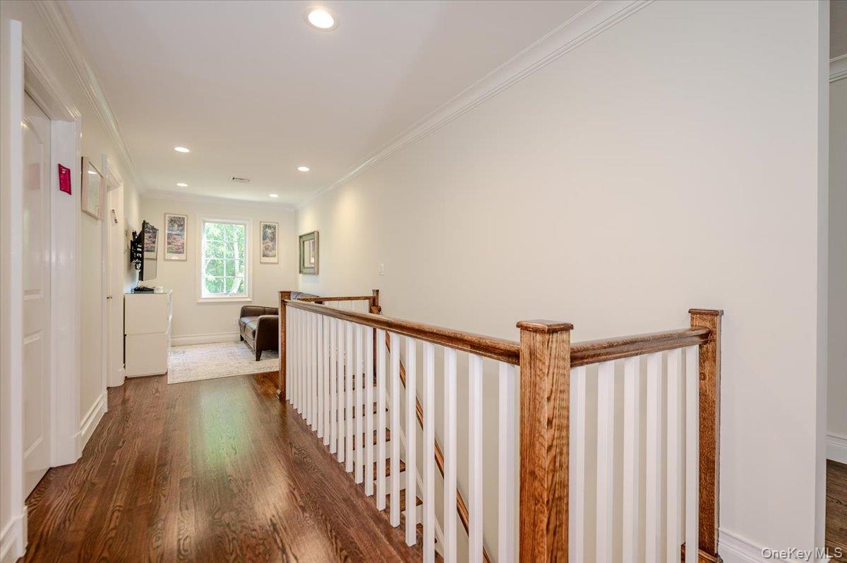 85 Suffolk Boulevard Property Photo 17