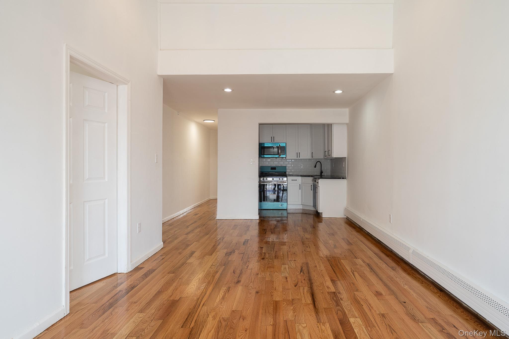 9483 218th Street Property Photo 7