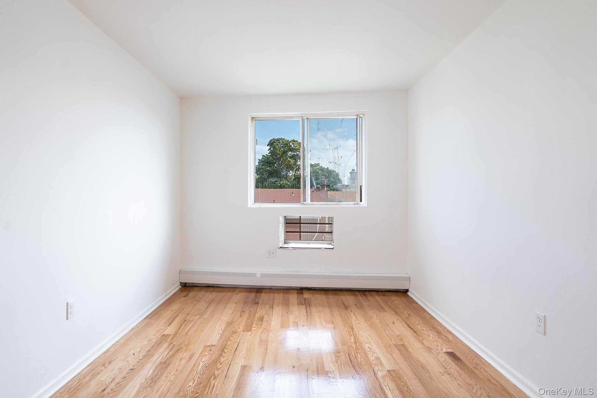 9483 218th Street Property Photo 16