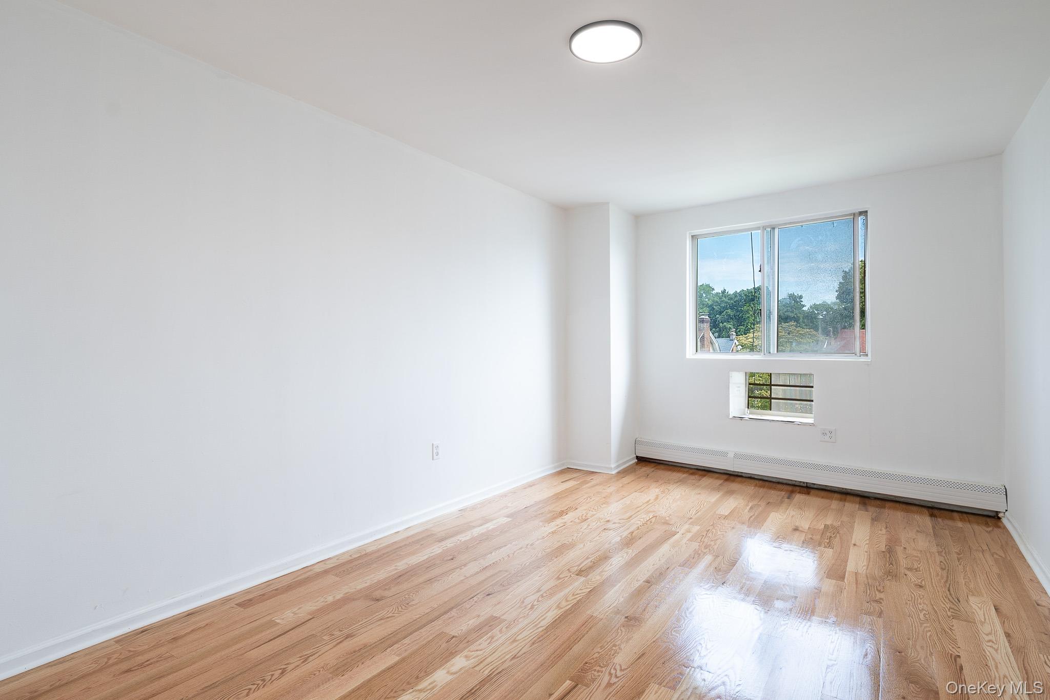 9483 218th Street Property Photo 17