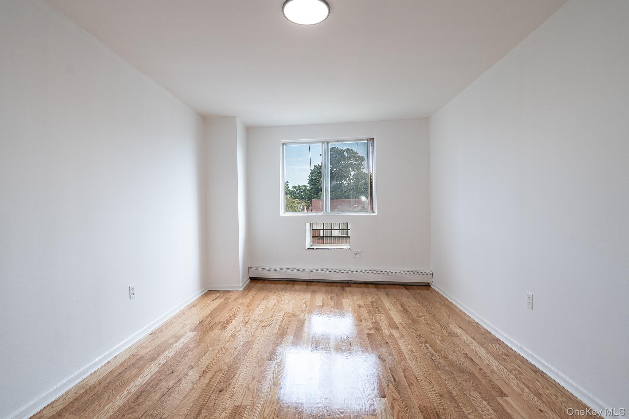9483 218th Street Property Photo 18