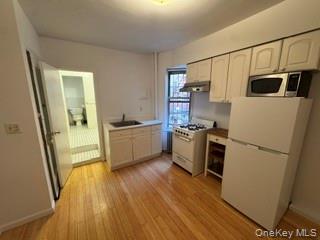 61 Mott Street Property Photo 5