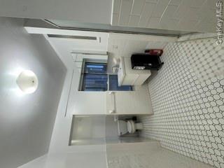 61 Mott Street Property Photo 9
