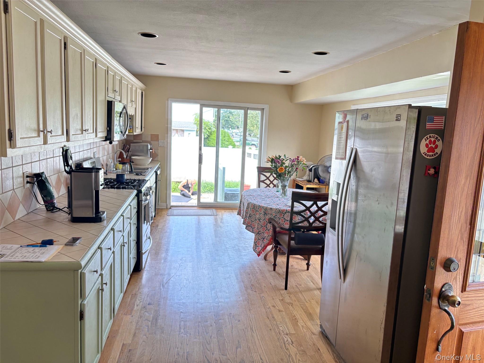 8 Durst Drive Property Photo 2
