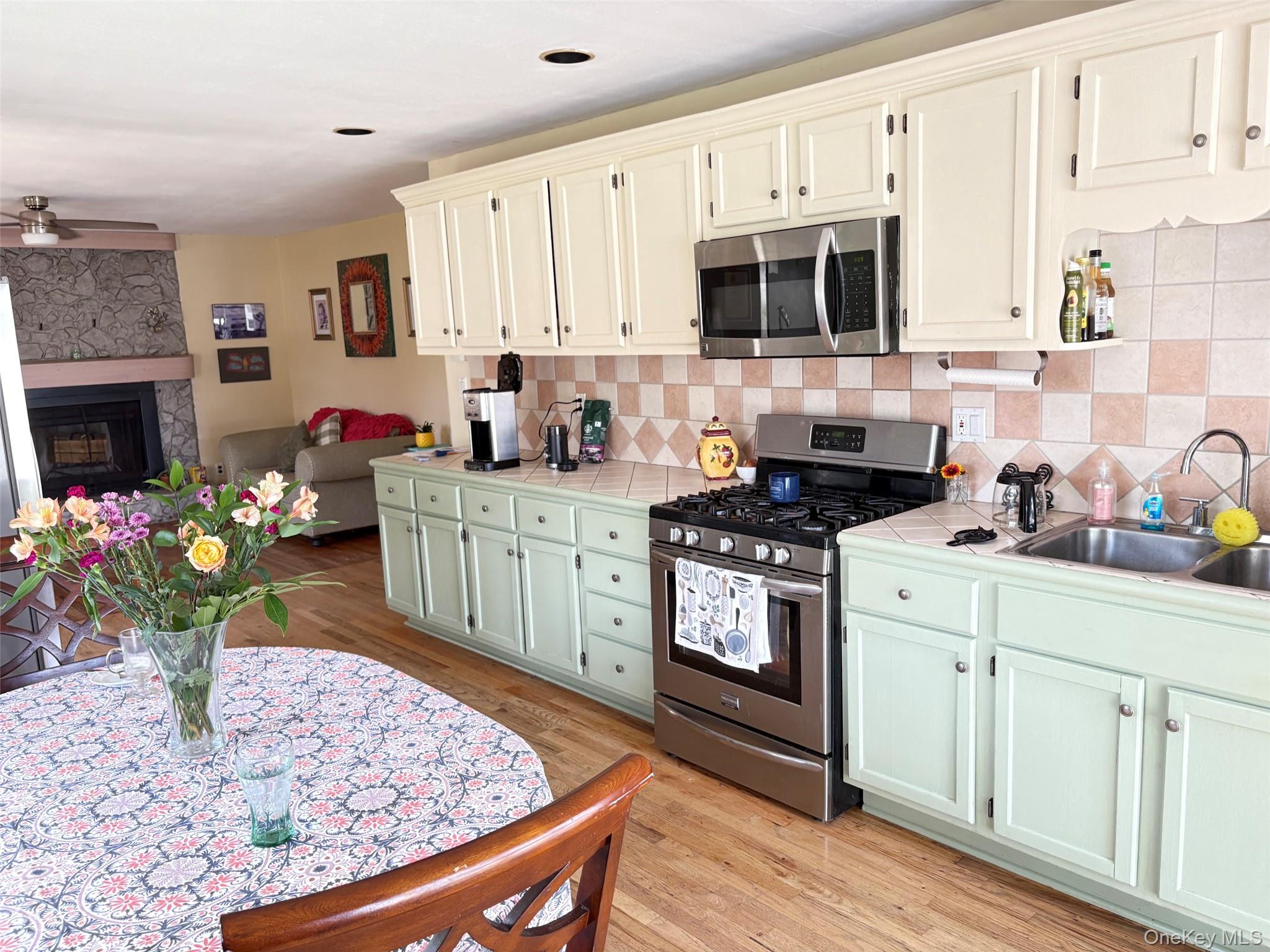 8 Durst Drive Property Photo 3