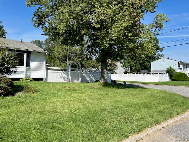 8 Durst Drive Property Photo 18
