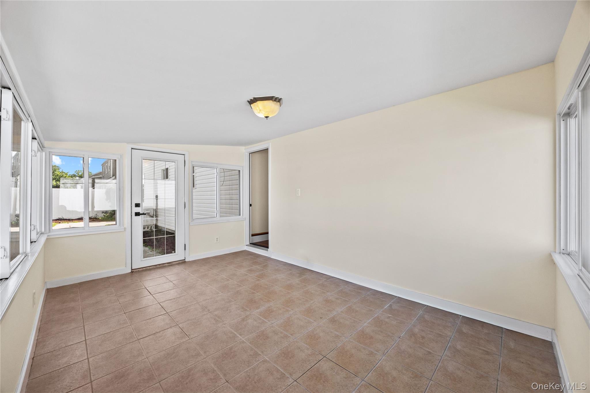 37 Gladstone Avenue Property Photo 24