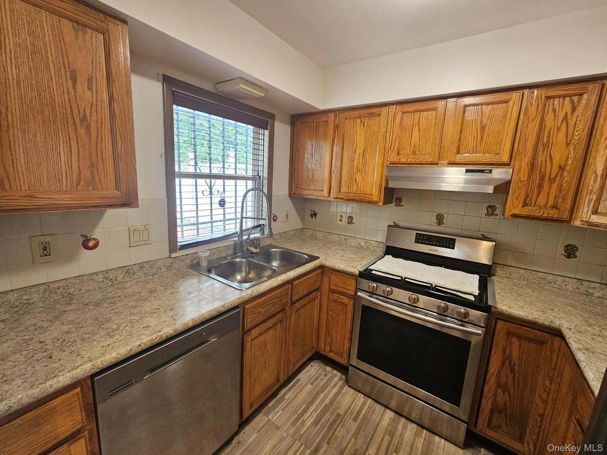 49 Beechwood Avenue Property Photo 8