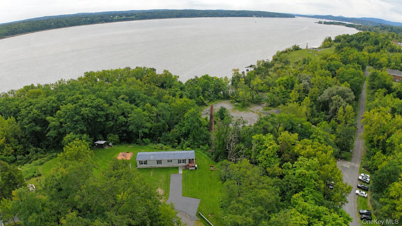 200 Willow Street Property Photo 2