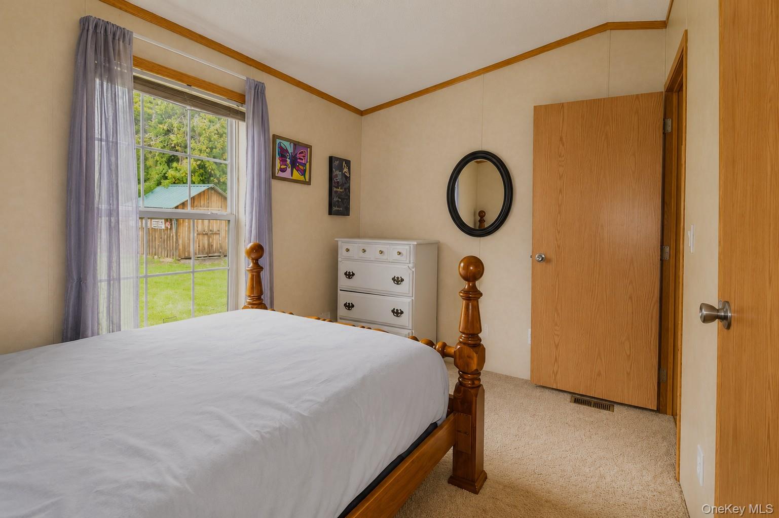 200 Willow Street Property Photo 10