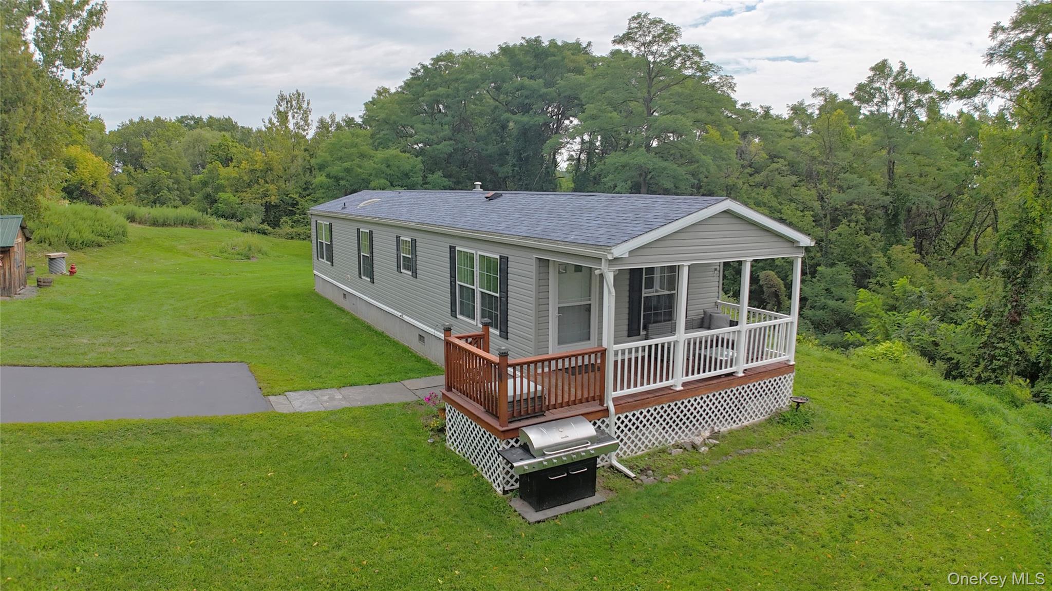 200 Willow Street Property Photo 13