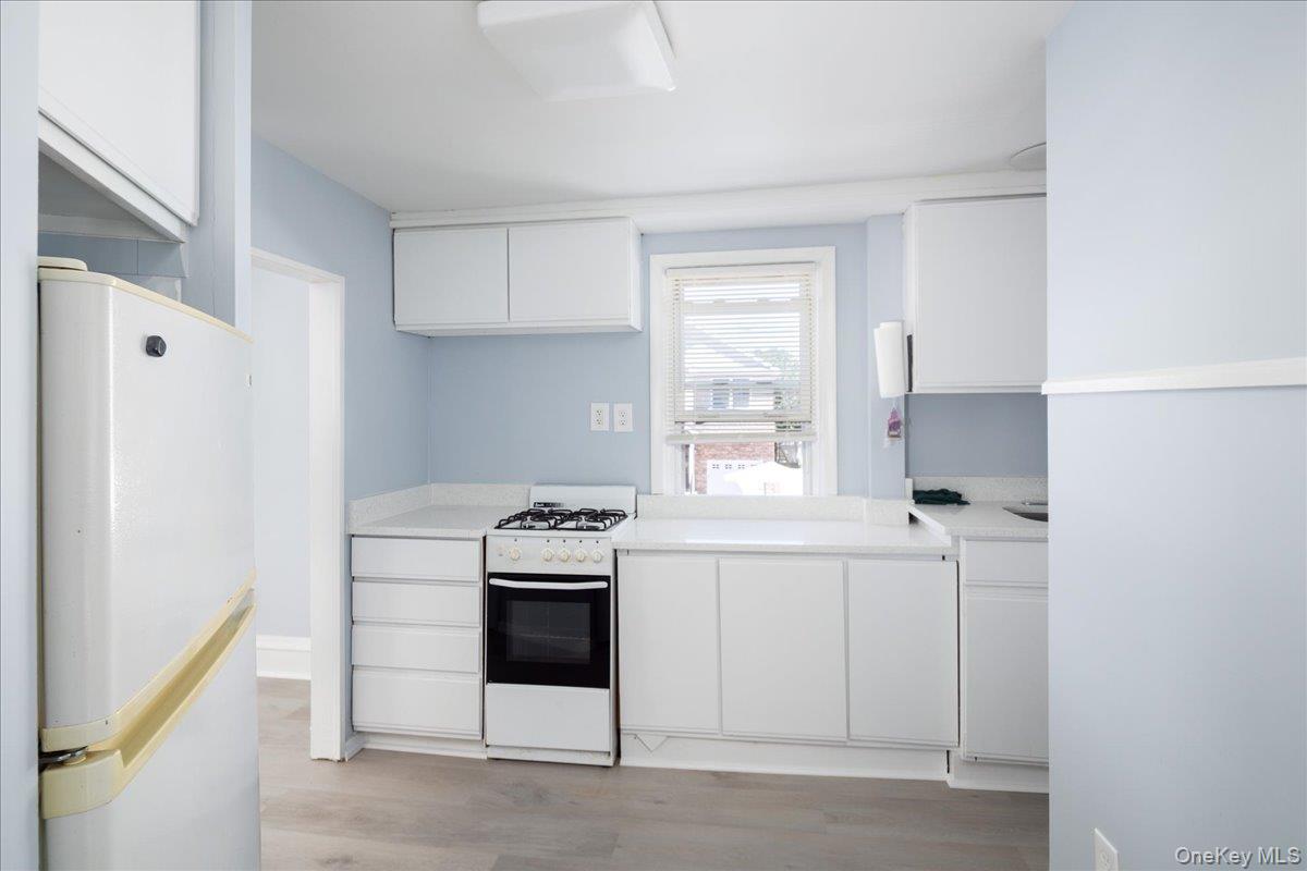 204 Monroe Street Property Photo 7