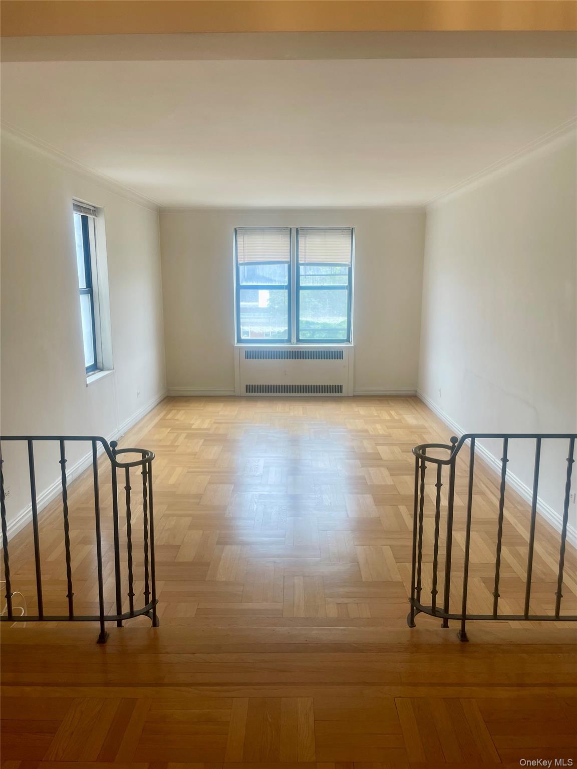 210 Martine Avenue 5d Property Photo 4