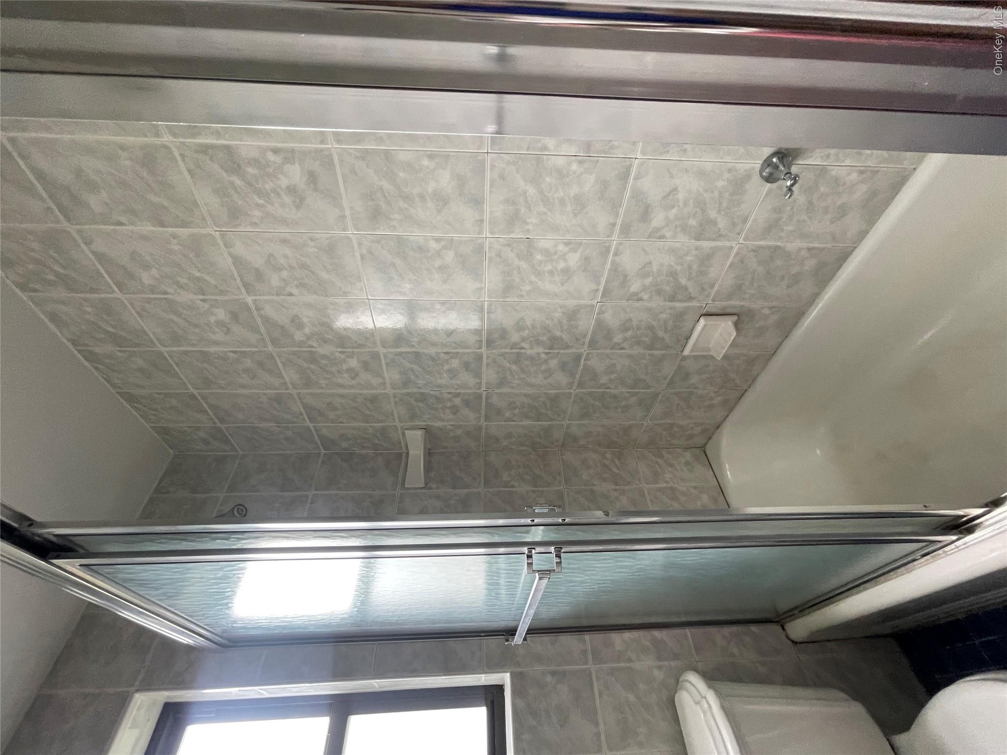 210 Martine Avenue 5d Property Photo 6