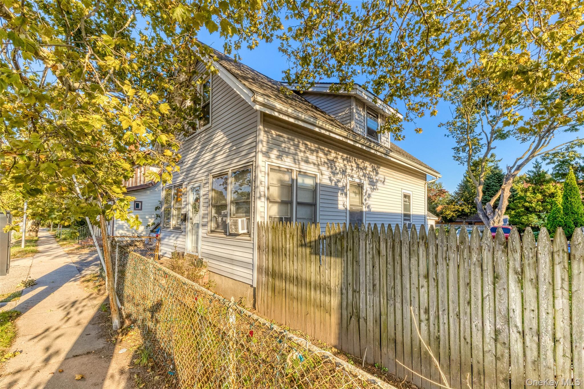153 Woodbury Road Property Photo 25
