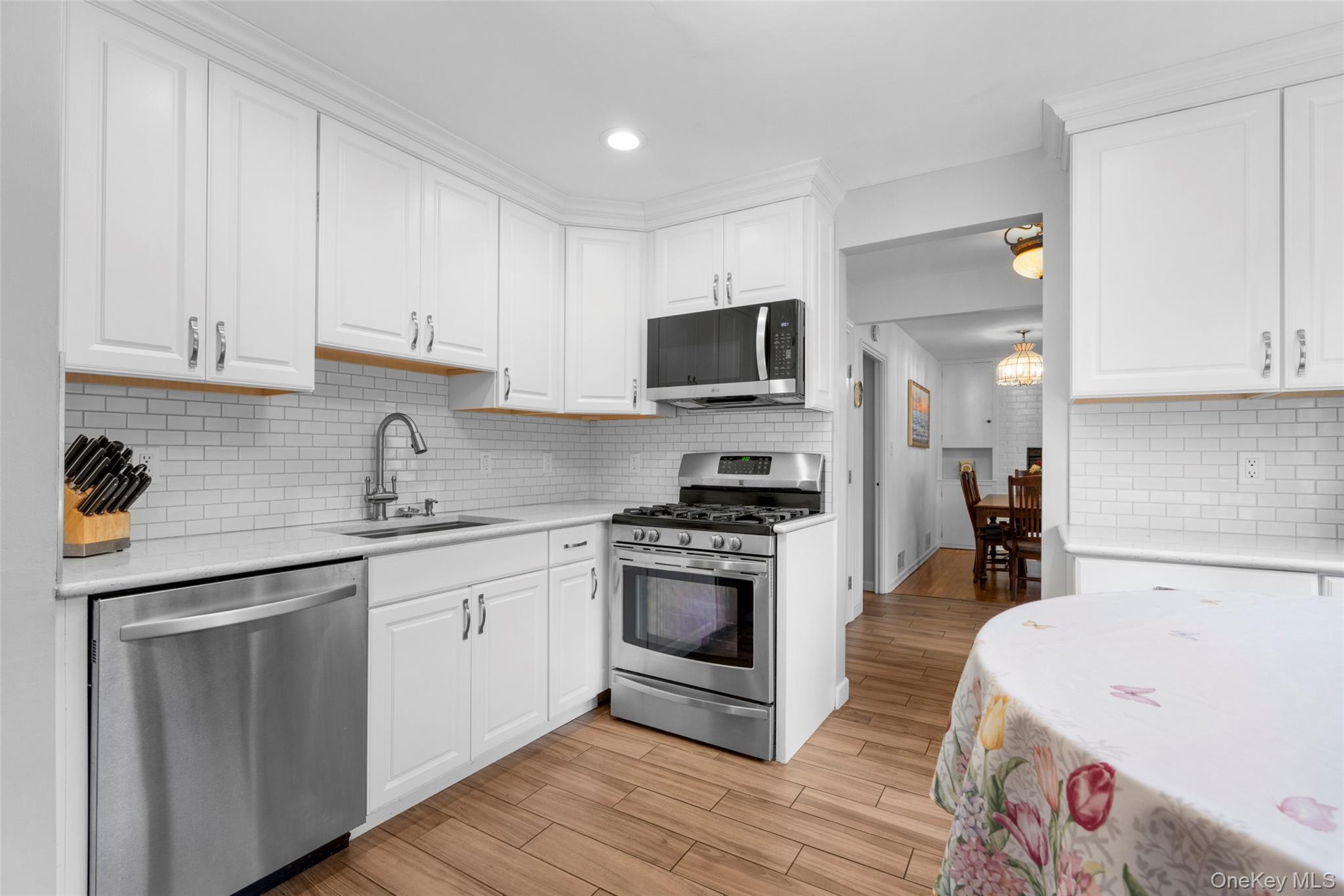 410 S Chelsea Road Property Photo 3