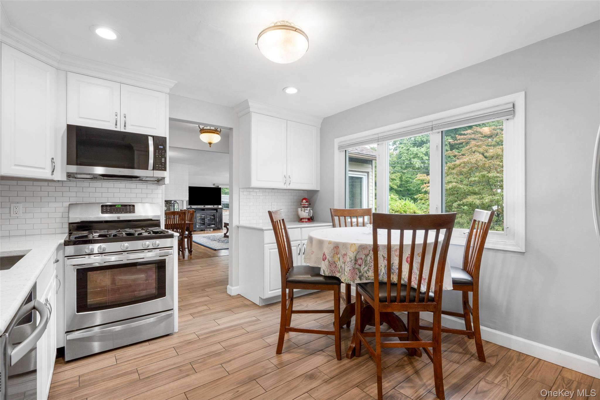 410 S Chelsea Road Property Photo 4