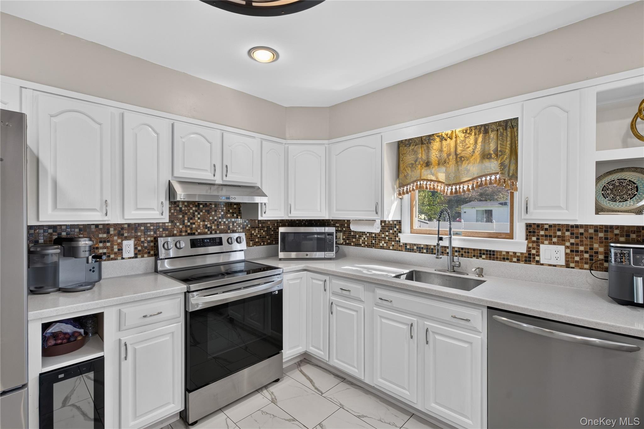 38 Elk Road Property Photo 13