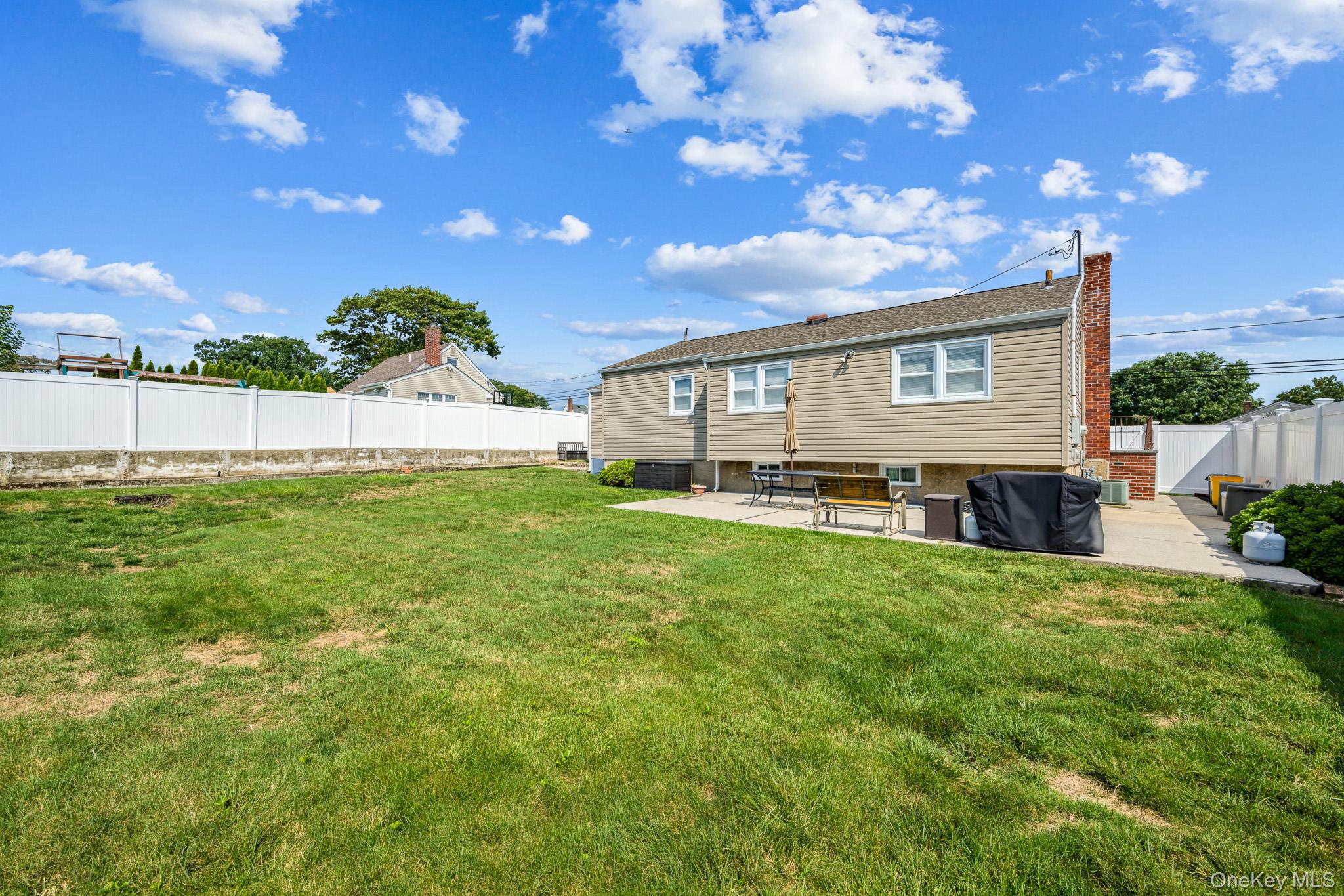 40 Elm Avenue Property Photo 6