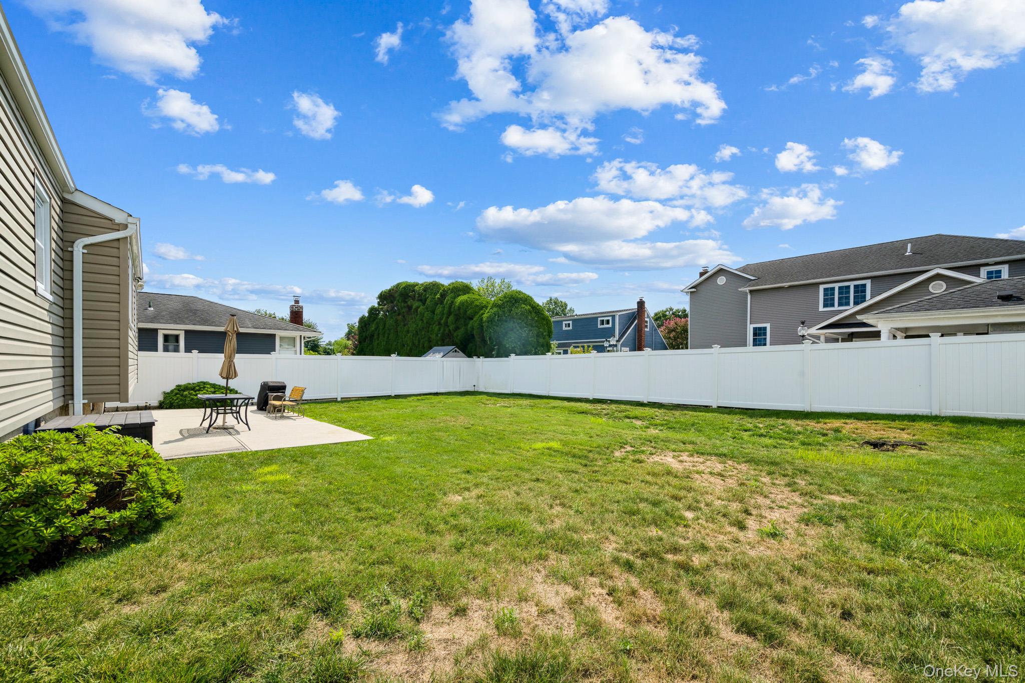 40 Elm Avenue Property Photo 9