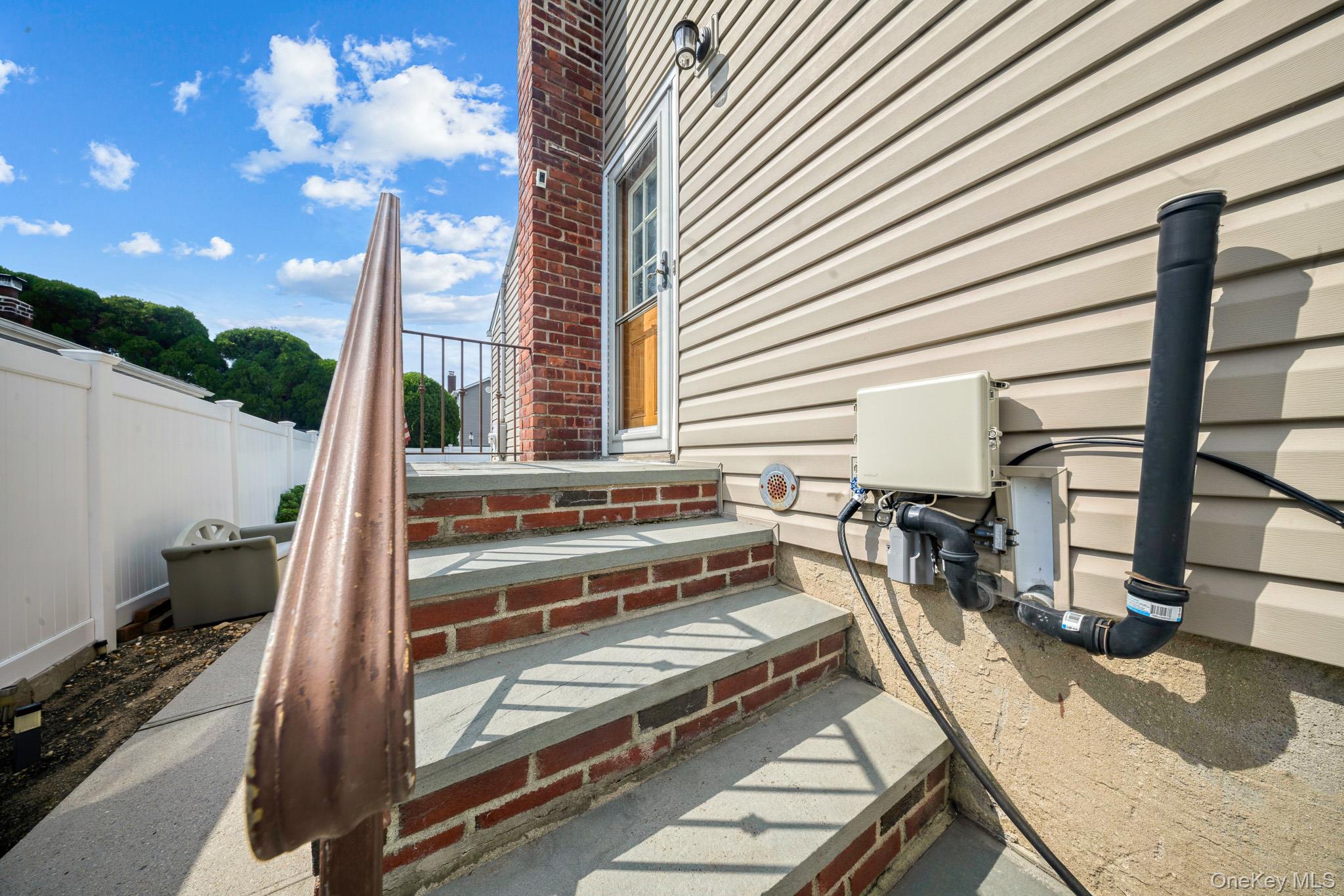 40 Elm Avenue Property Photo 12