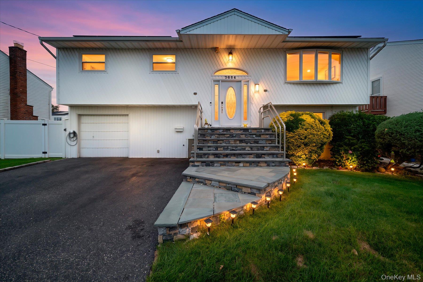 3684 Oceanside Road
