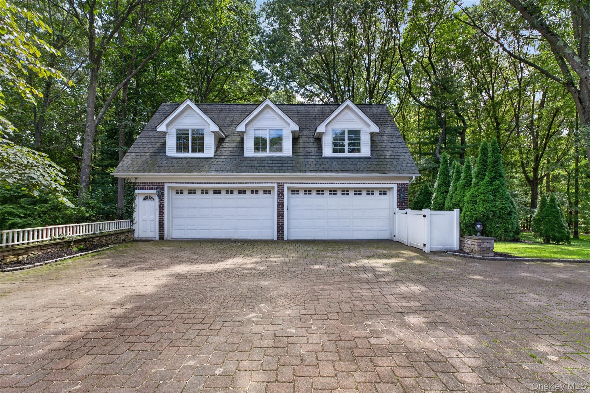 11 Danton Lane Property Photo 8