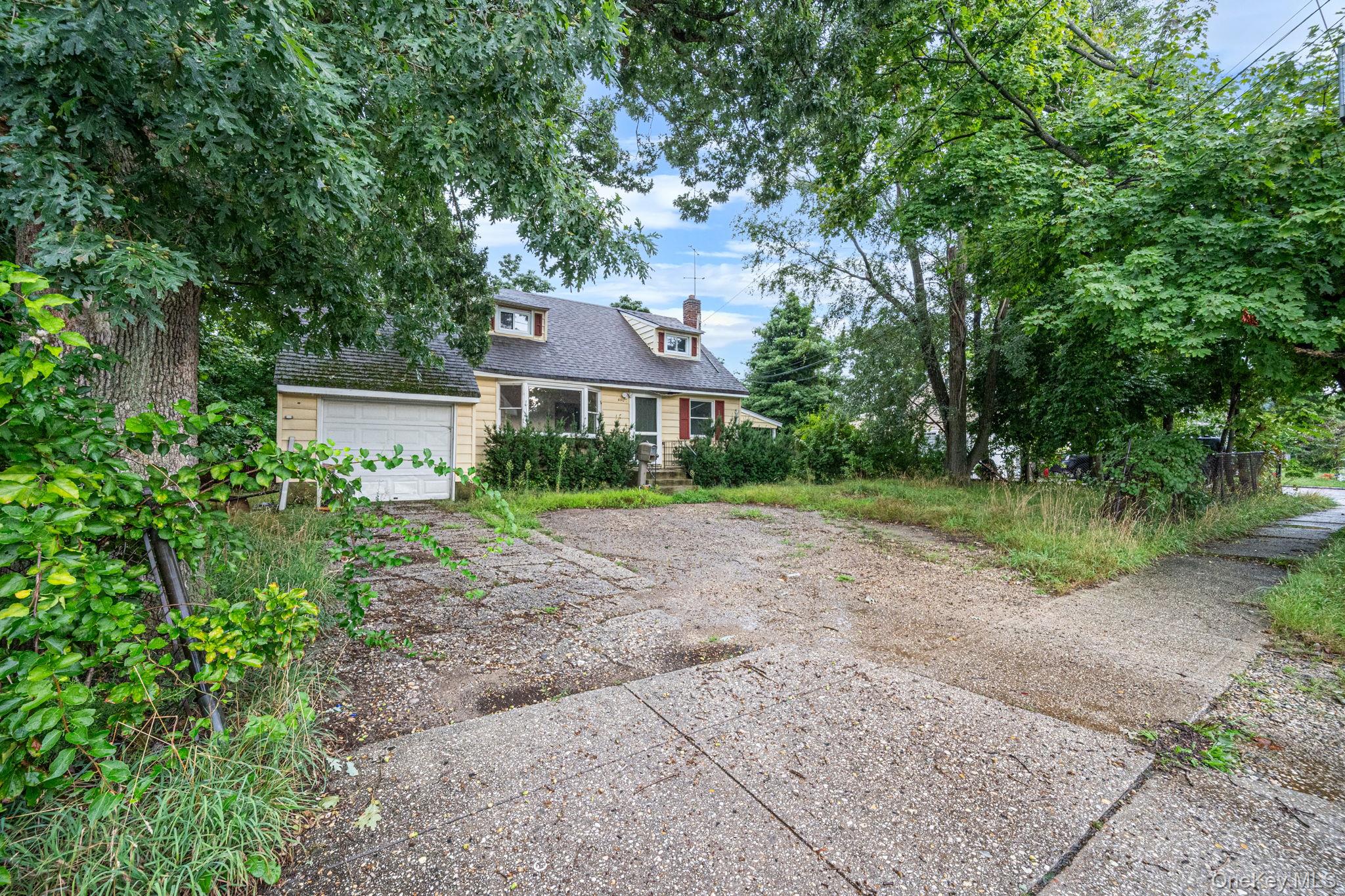 440 Clayton Street Property Photo 2