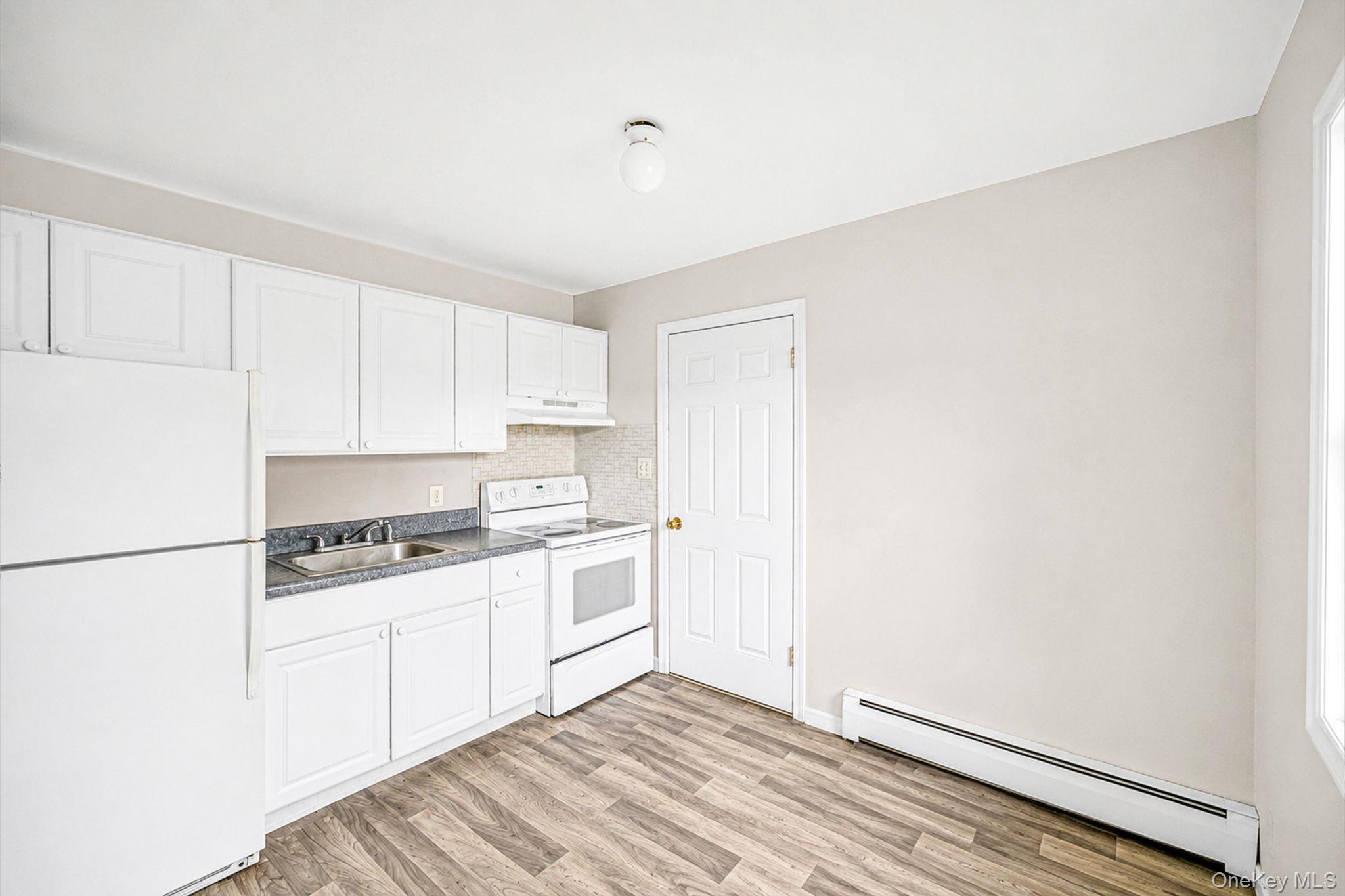 440 Clayton Street Property Photo 10