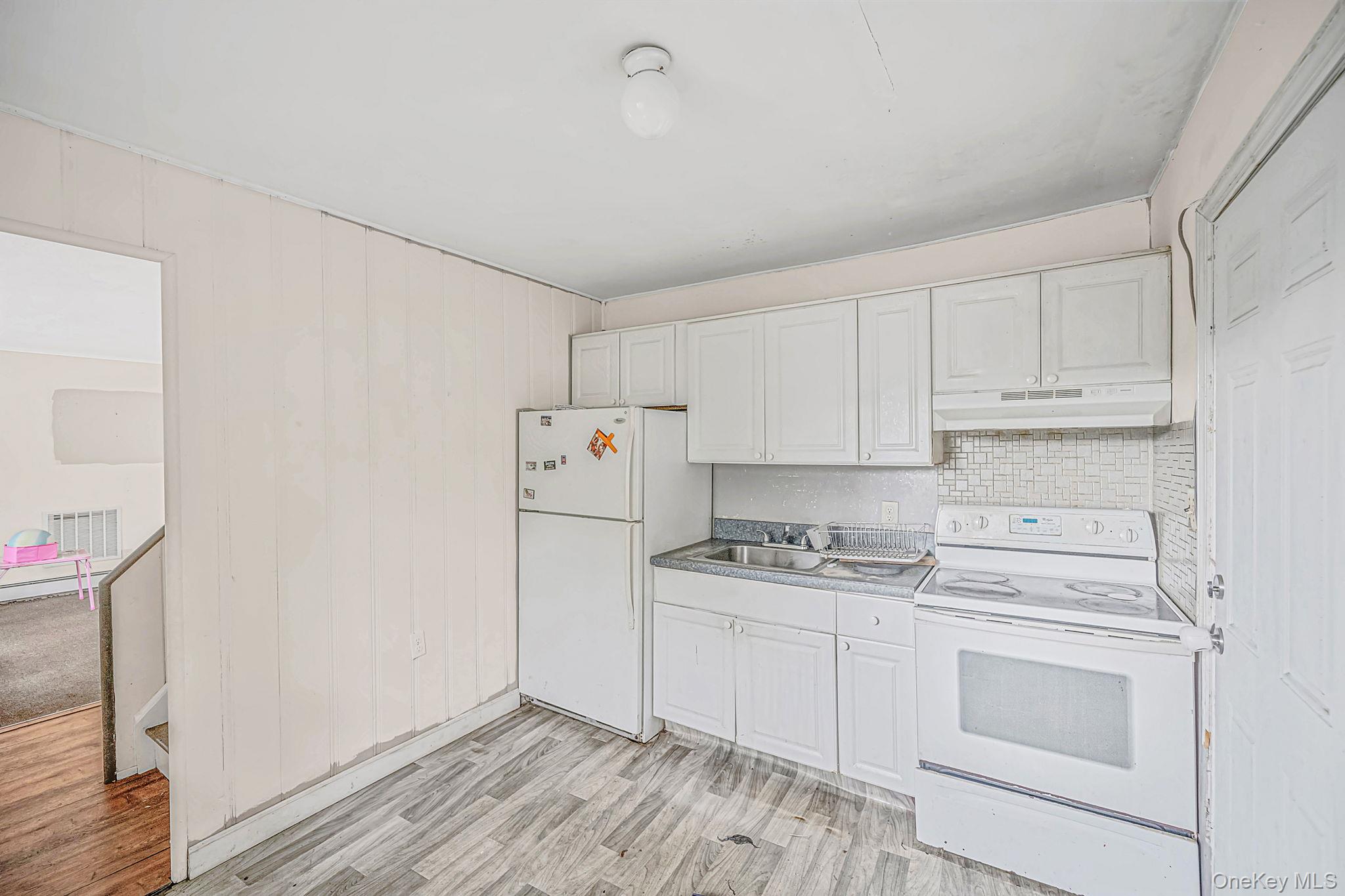 440 Clayton Street Property Photo 11