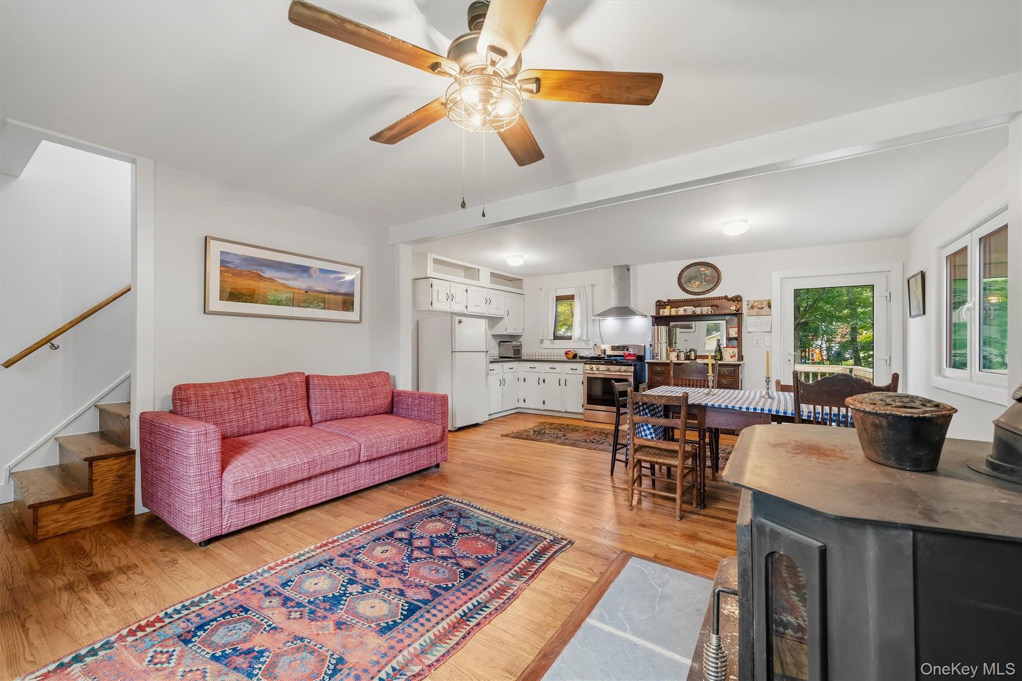 44 David Lane Property Photo 6
